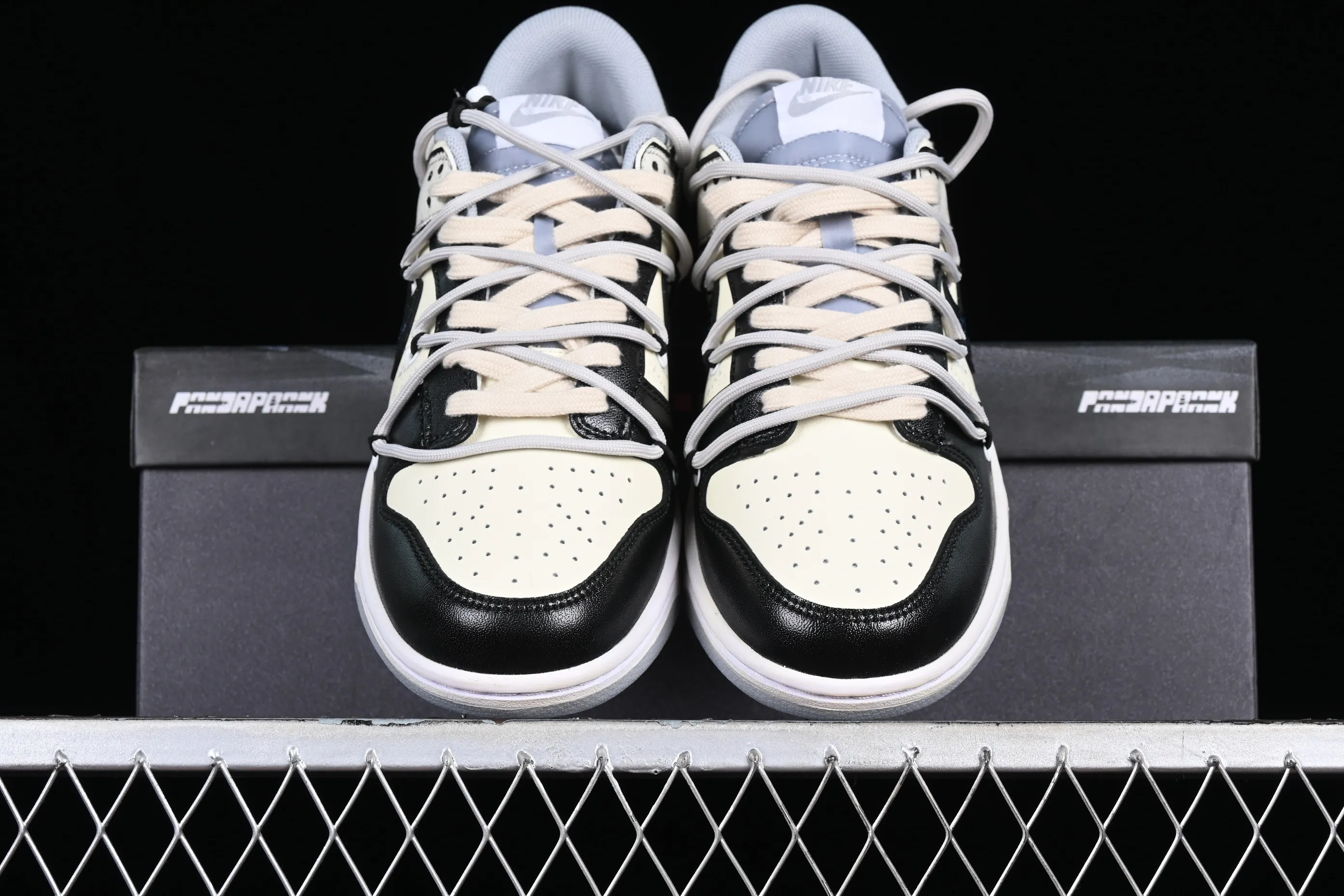 All Categories Nk SB Dunk Series Nk SB Dunk Low Low-top sneakers Customized large box Nk Dunk Low "Miami Hurricanes" Space Exploration Star Trek Customized version of deconstructed straps retro distressed low-top sneakers DJ6188-003
